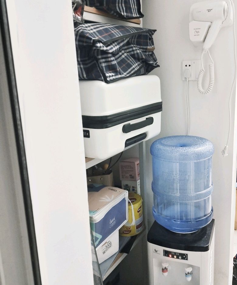 大学宿舍有电源接口吗,大学宿舍有电源插头吗