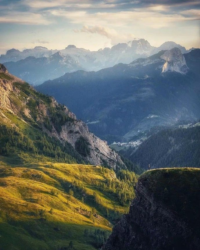 职场心理学你应该学会的说话方式,心理学谈话时眼神一直看着你