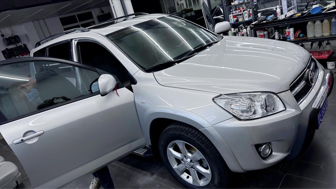 老rav4车翻新改造全过程,老款rav4比新款好太多