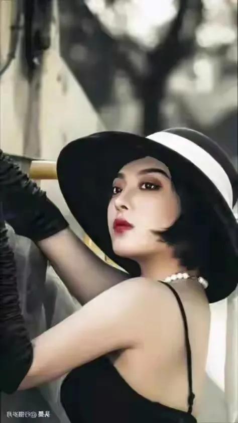 塔吉雅娜帕兰诺娃,塔吉雅娜叶甫盖尼奥涅金