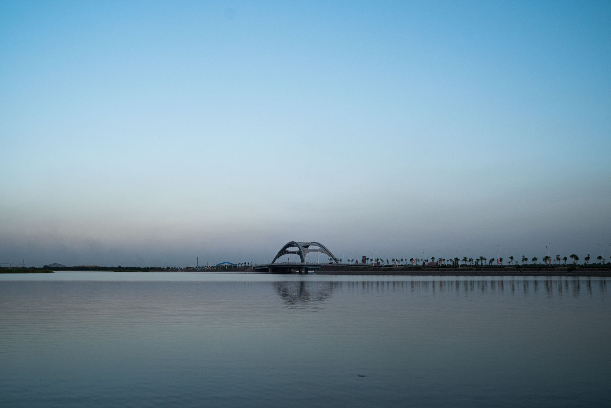 超大光圈镜头f0.6,20mm广角大光圈