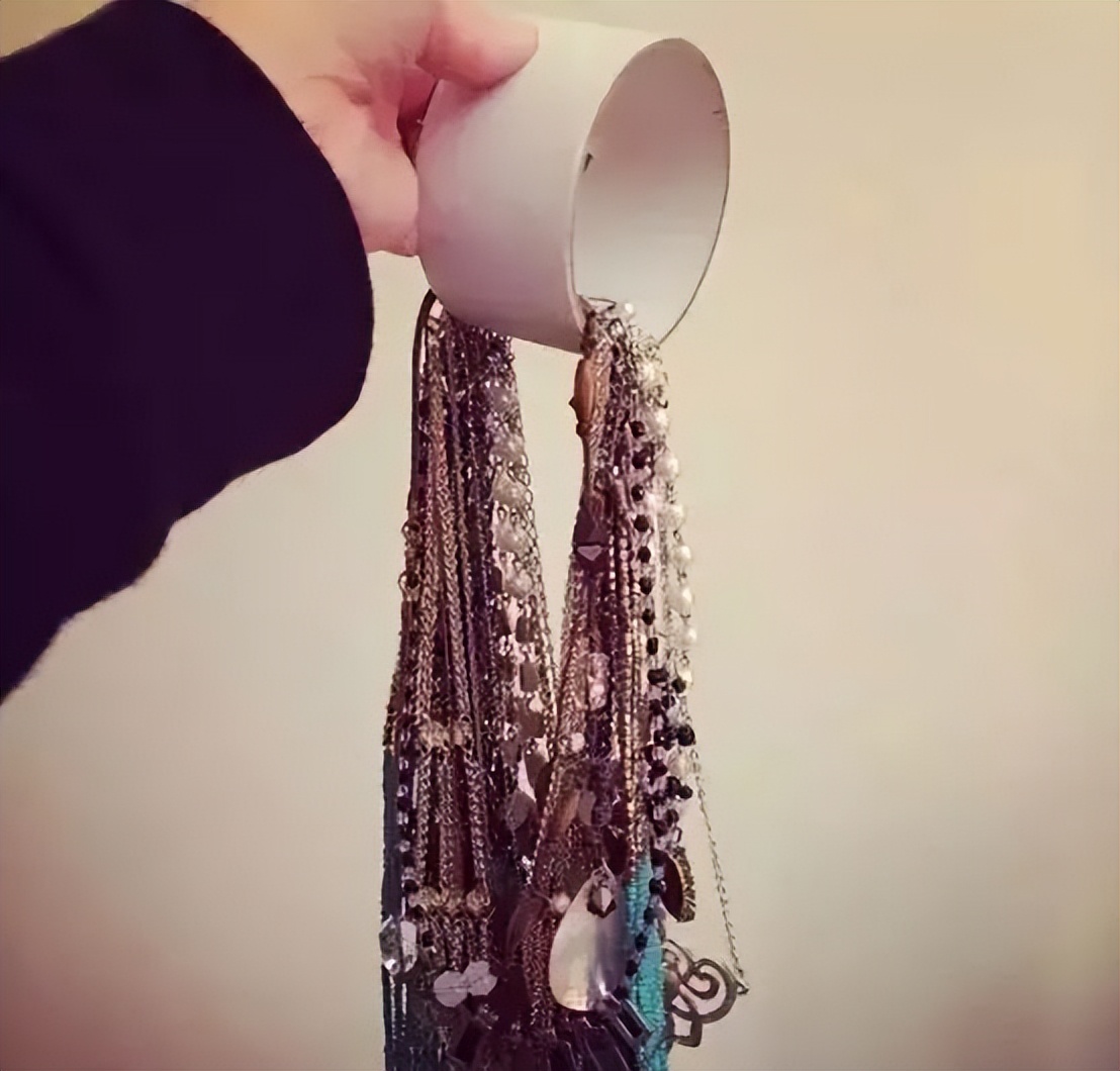 出国留学澳洲登机带什么行李最好,出国留学行李必备物品清单