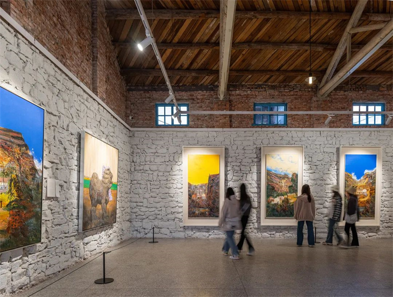 太行新宇美术馆拍照姿势,石板岩新宇美术馆