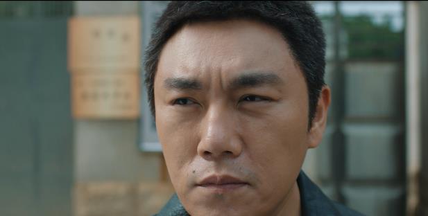 秦昊新剧床戏镜头太多被投诉，尺度大儿童不宜，网友怒骂很荒唐