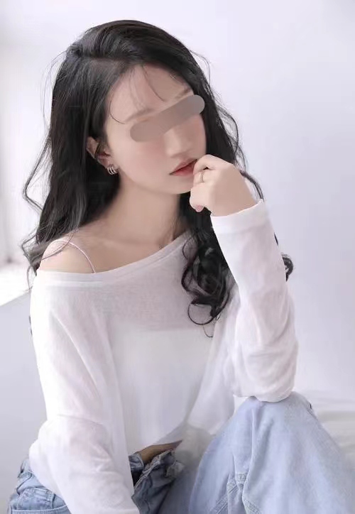 8人轮番玷污2女，40个人没有一个人帮忙，看完毁三观！