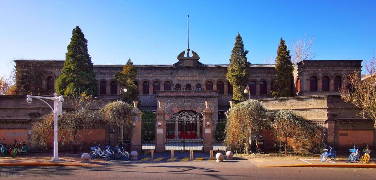 “不懂体育的，不应当校长！”德智体，为何他更执着于体育？