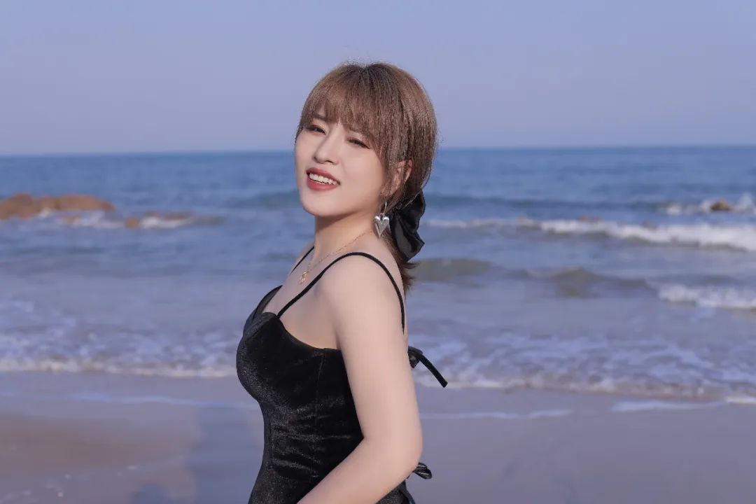 首秀1.1亿人次观看,知名主播如何在快手直播「再」*局破**