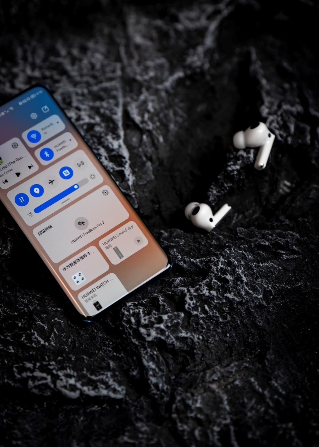 freebudspro3鏂版澹板鏃楄埌鑰虫満,鍗庝负freebudspro2闄嶅櫔璇勬祴