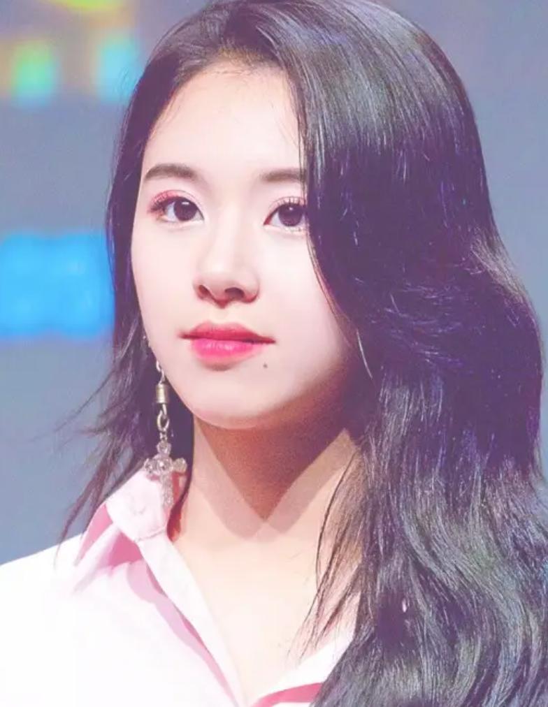 从人气垫底到拥有百万直拍的鬼马爱豆！她怎么变美的？