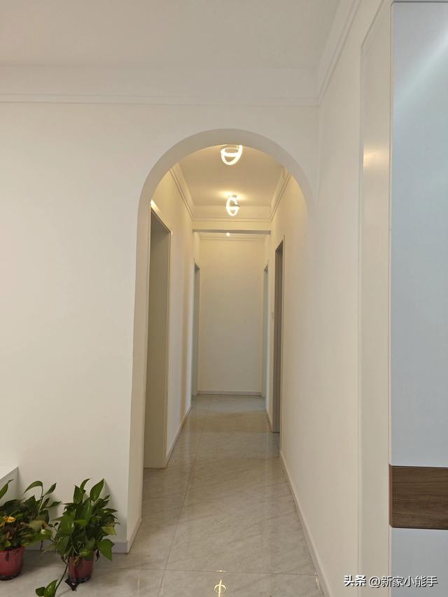 免吊顶客厅装修风格,这才是现代简约装修的极简风格