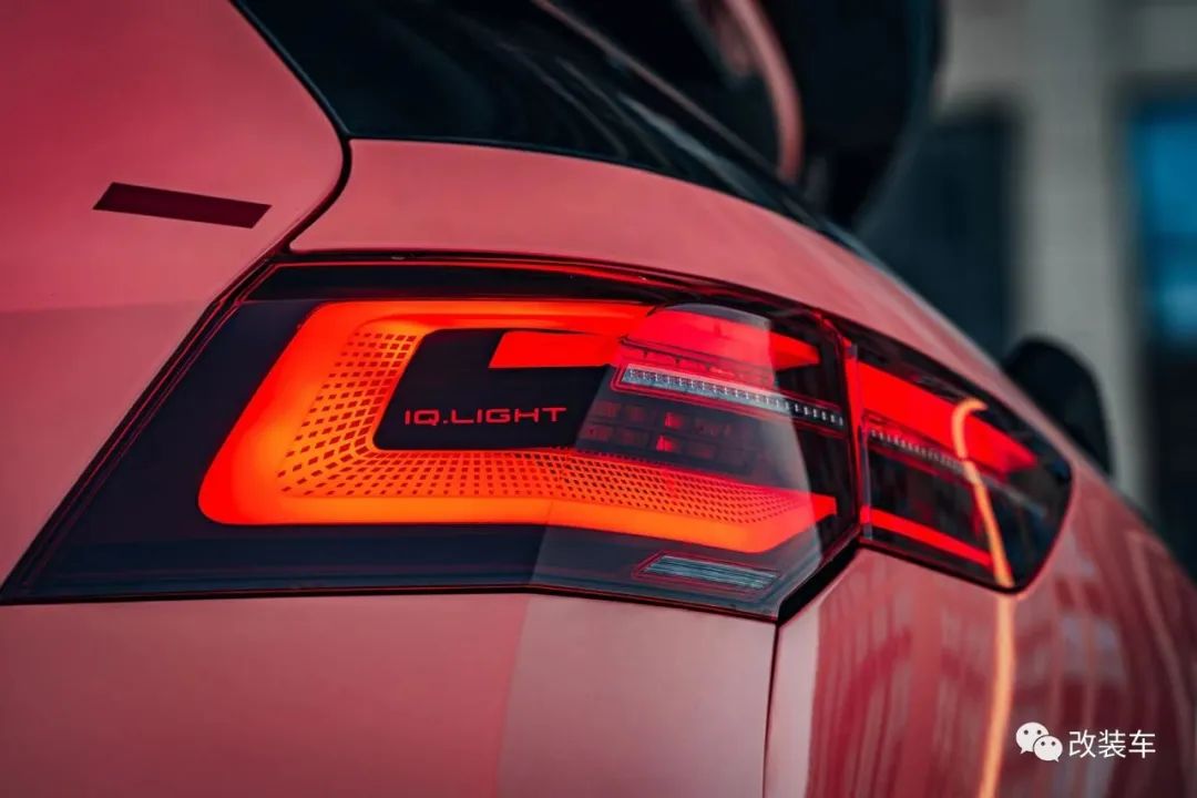 竞技走街范的大众8代高尔夫GTI，上午提车、下午改装