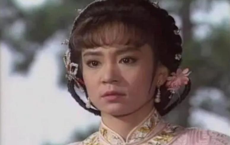 马景涛琼瑶青青河边草精彩片段,琼瑶的梅花三弄陈德容和马景涛