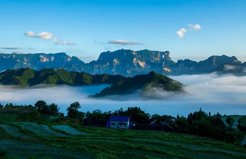 遨游中国小新闯天门山,张家界之旅天门山留影