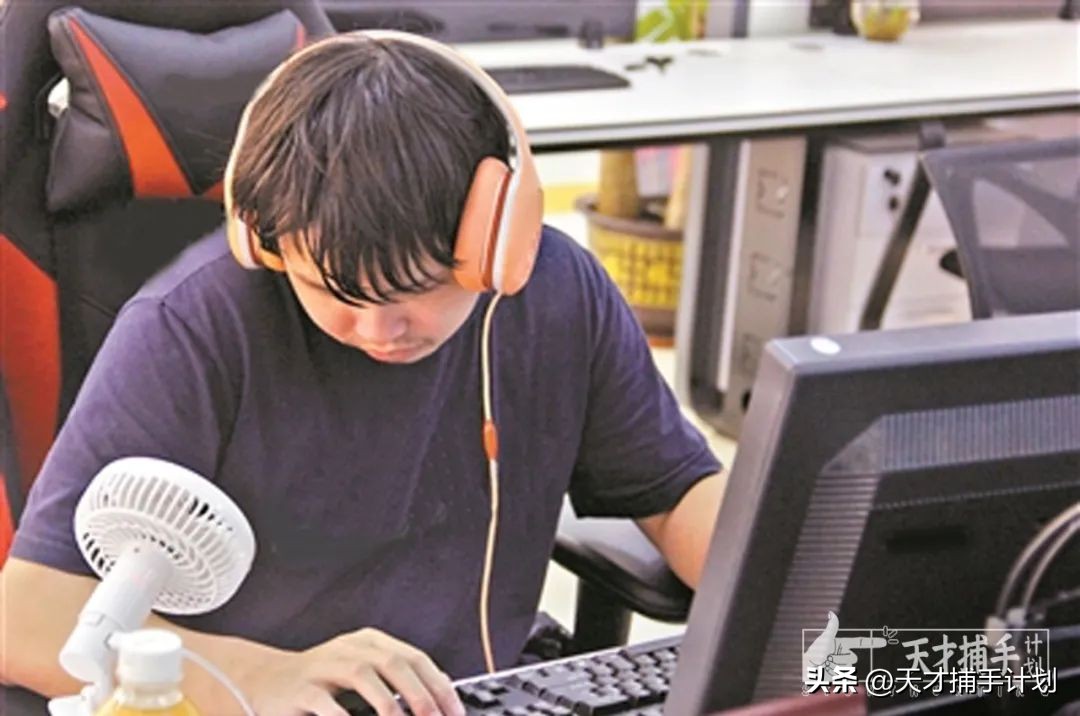 带盲人体验电子导盲犬,盲人可以免费领电子导盲犬吗