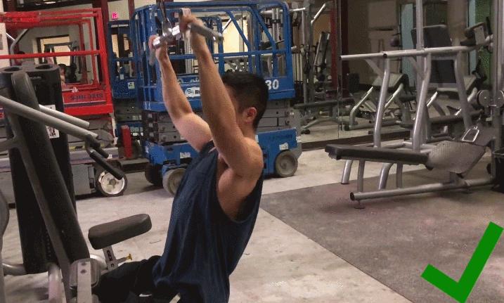 7个背部训练动作帮你练出巨背,练背怎么练才能增加背部肌肉