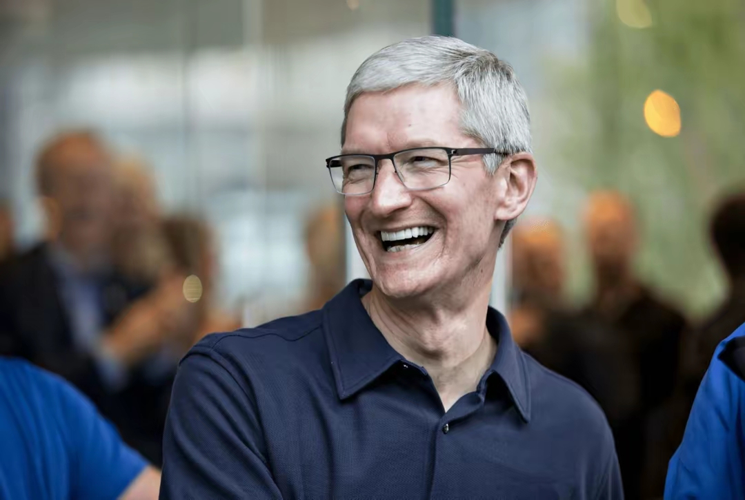 用户499元成功下单iPhoneSE，苹果却不认账了？人民网点赞中企