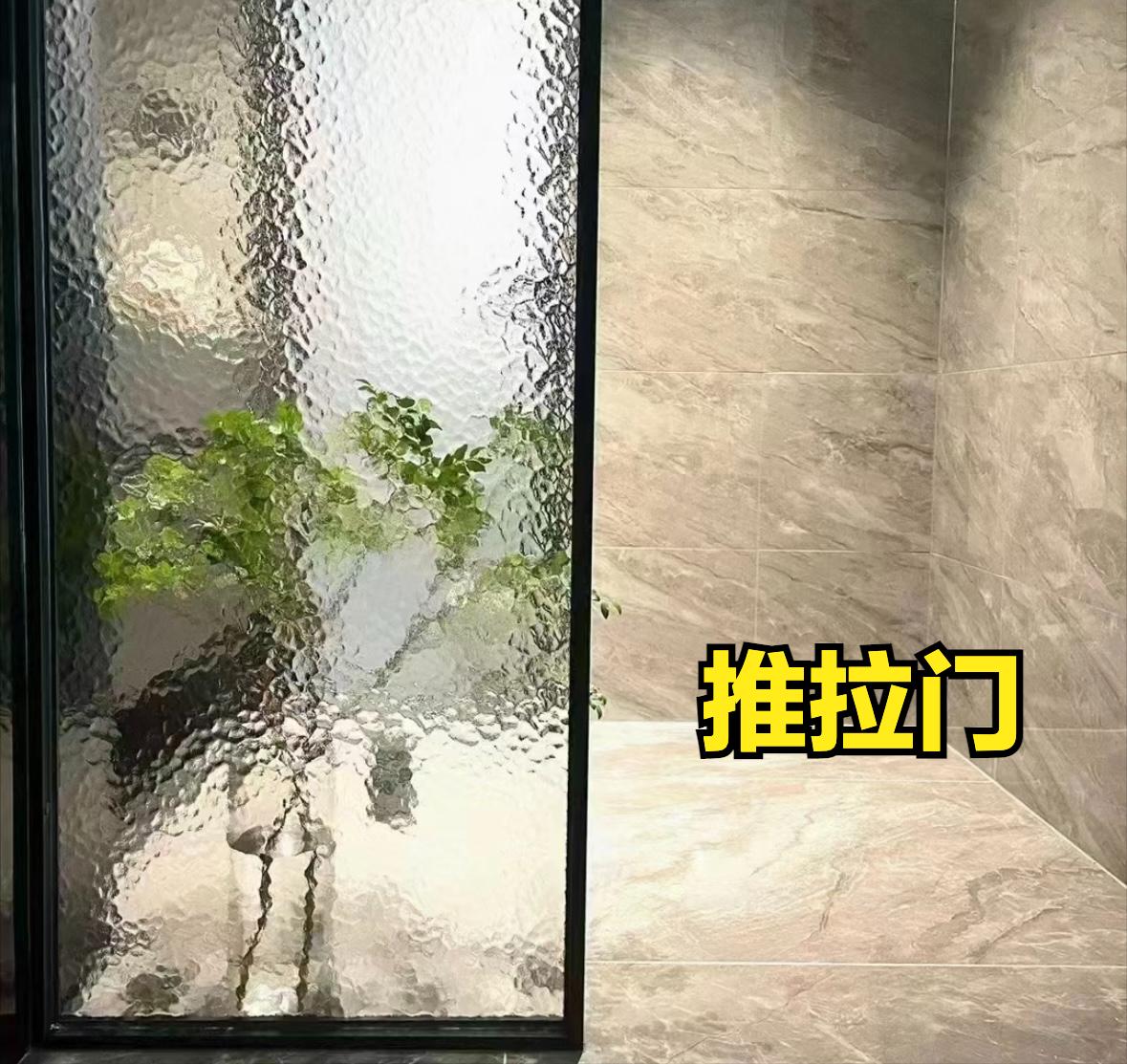 换了1次卫生间门，我终于知道了铝镁合金玻璃门和实木门的区别