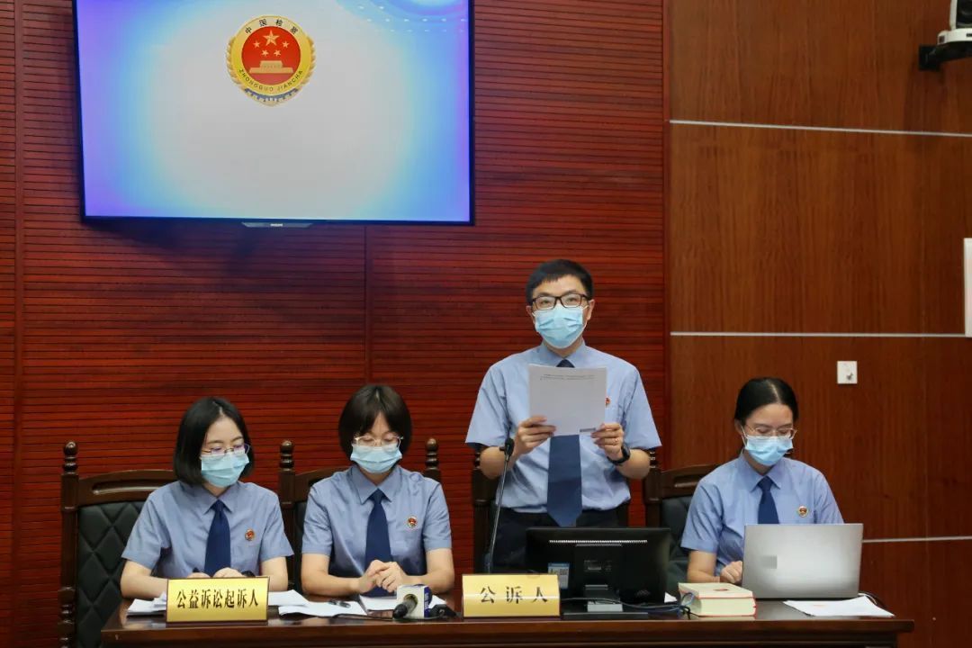 侵犯公民个人信息最高检典型案例,侵犯公民个人信息罪最新判罚案例