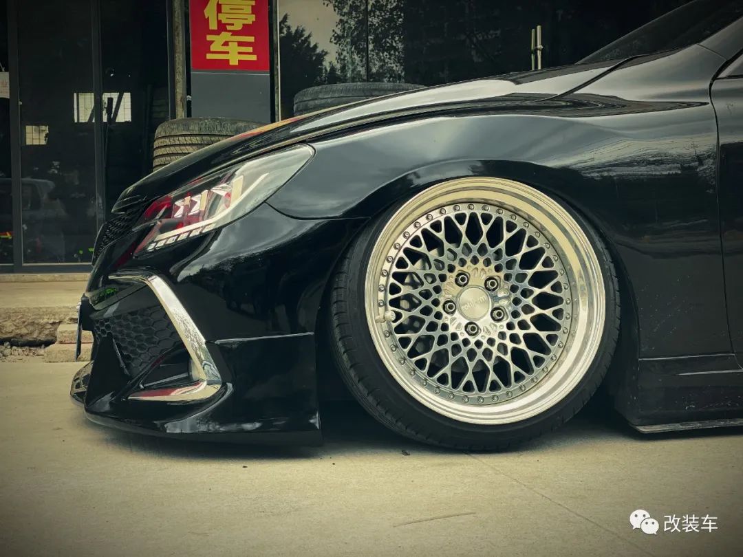 丰田锐志改低趴真实图片,丰田锐志低姿态改装的价格表