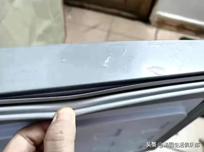 75%的酒精能杀灭冰箱里霉菌吗,冰箱消毒可以用75%的酒精消毒