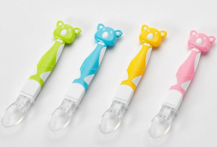 多大的宝宝可以用牙胶,硅胶牙胶适合几个月的宝宝