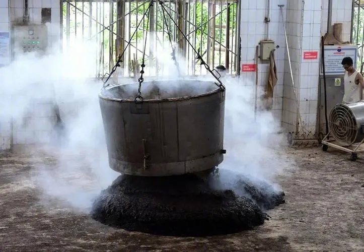97年香港回归赖茅酒2斤装价格,97香港回归纪念版赖茅2斤装