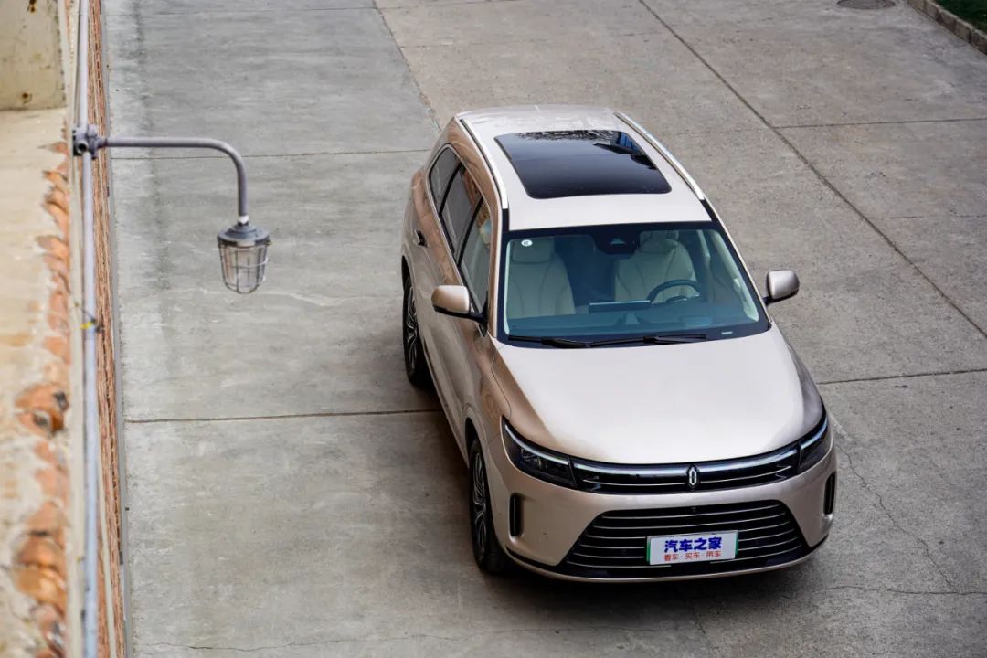 问界m7操控性比x5操控性感受如何,问界全新m7实车体验