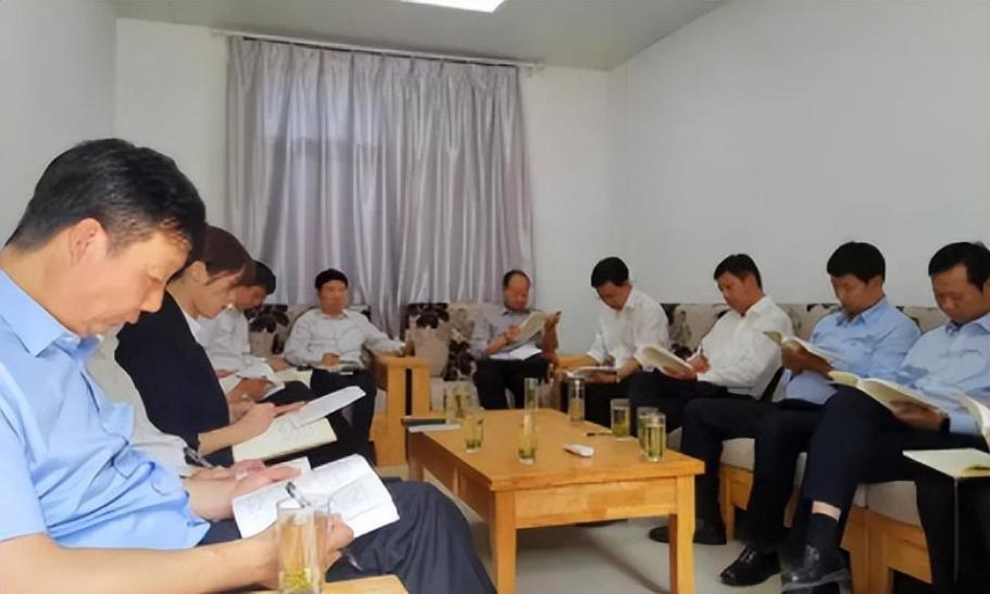 工人挖土挖出24具尸体,1985陕西特大杀人案