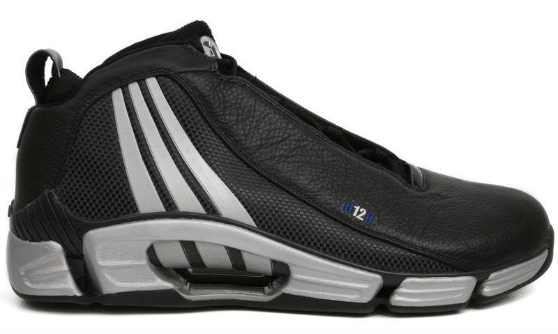 德怀特霍华德奥兰多,阿迪达斯霍华德历代篮球鞋图片