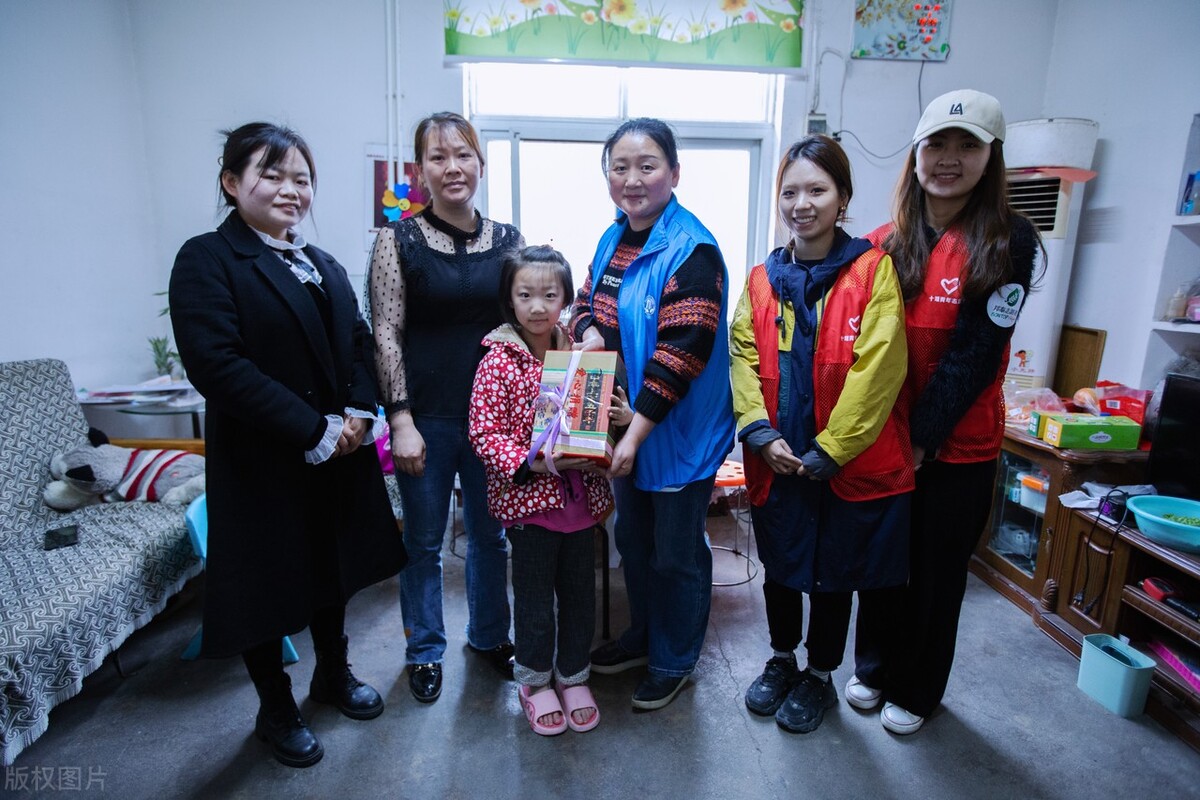 社区工作者成为职业,社区工作者值得一考吗