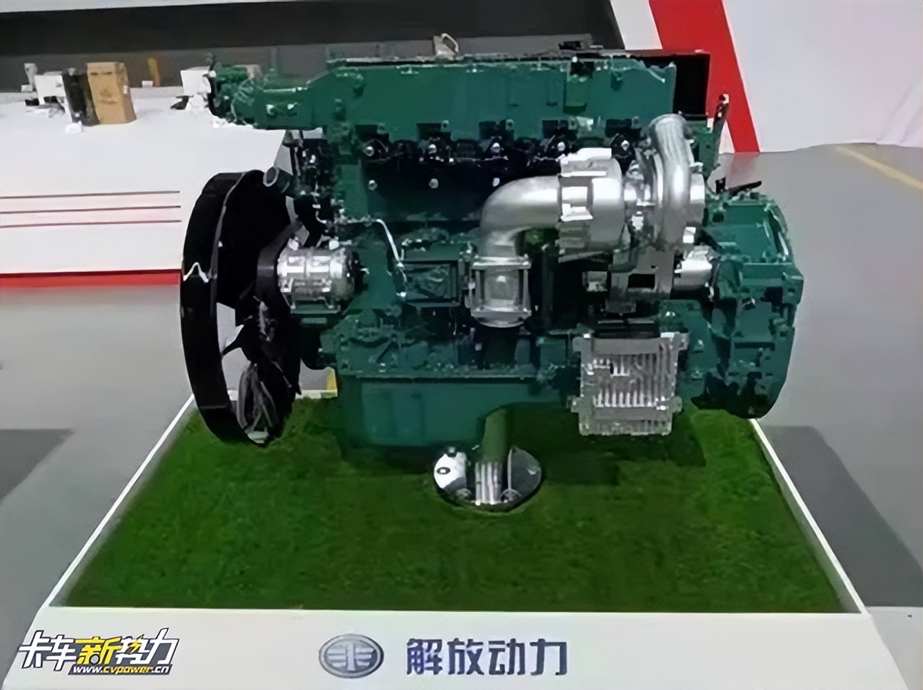 6.8米解放j6g最新款自动挡,解放j6g新款内部图片