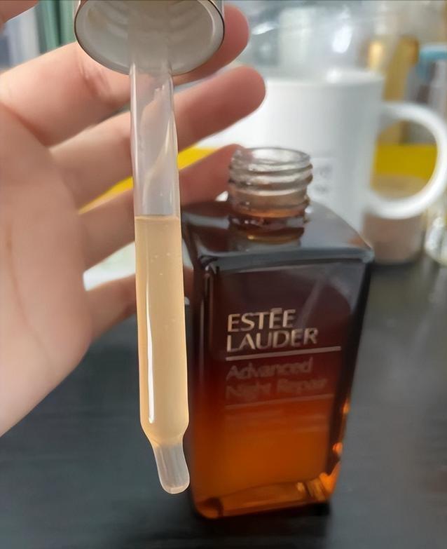 坚持用精华液和不用精华液的区别,精华跟平时用的精华液有什么不同