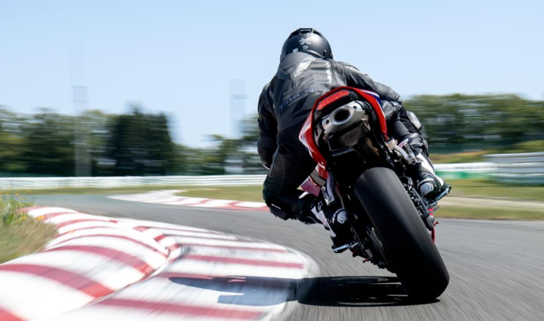 本田cbr600rr用什么机油好,f5本田cbr600赛道