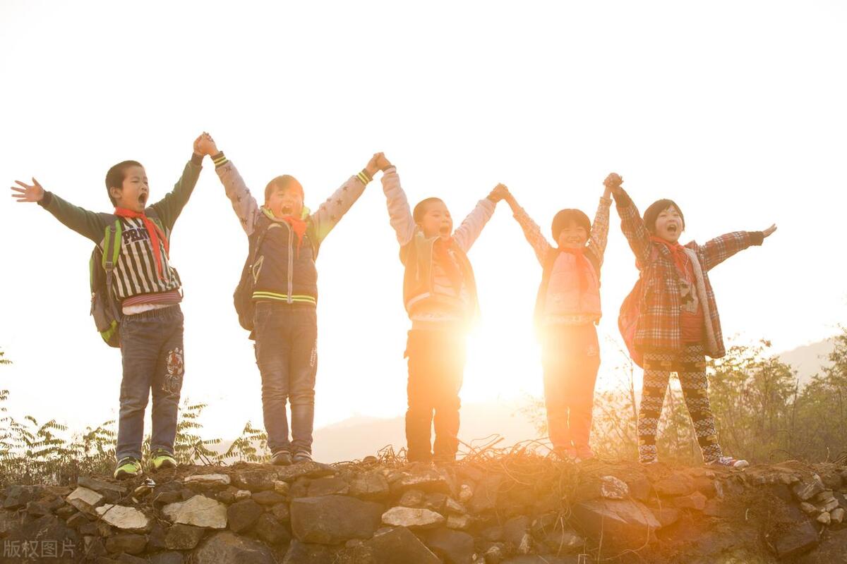 每个人都在抑郁忙碌的文案,抑郁的文案让人想不开的那种