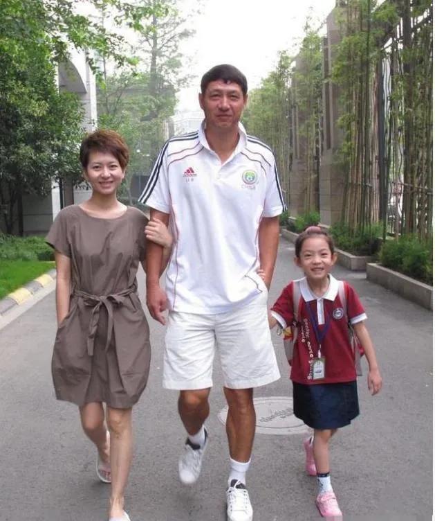 歌手甘萍结过几次婚,甘萍嫁给谁