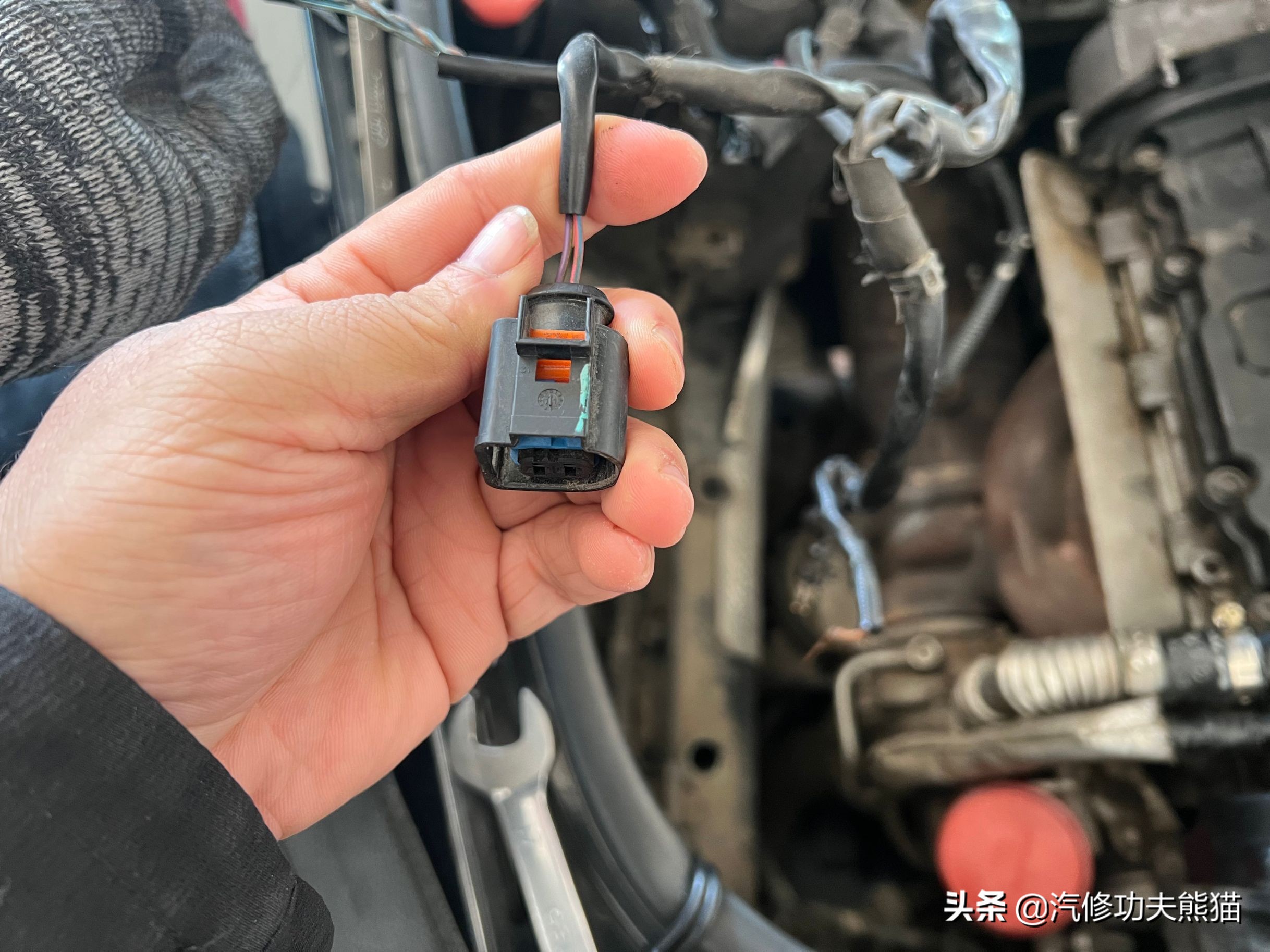 奥迪大众保时捷烧机油专修,2.0t奥迪a6烧机油吗