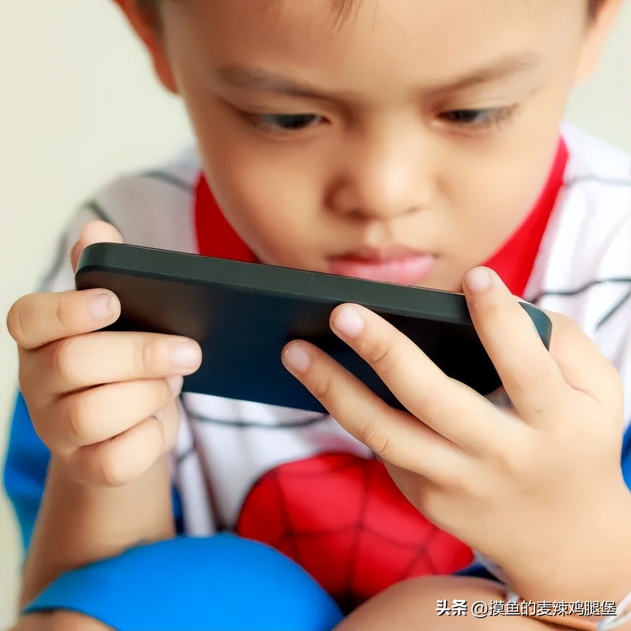 浙江发淫秽视频案件,温州男子发布淫秽视频案件