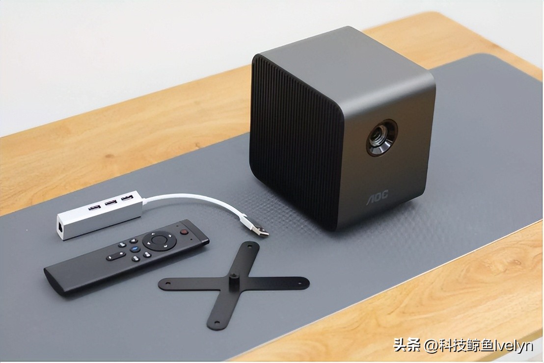 aoc投影仪流明在2000以上的,流明3000以上的投影仪性价比推荐