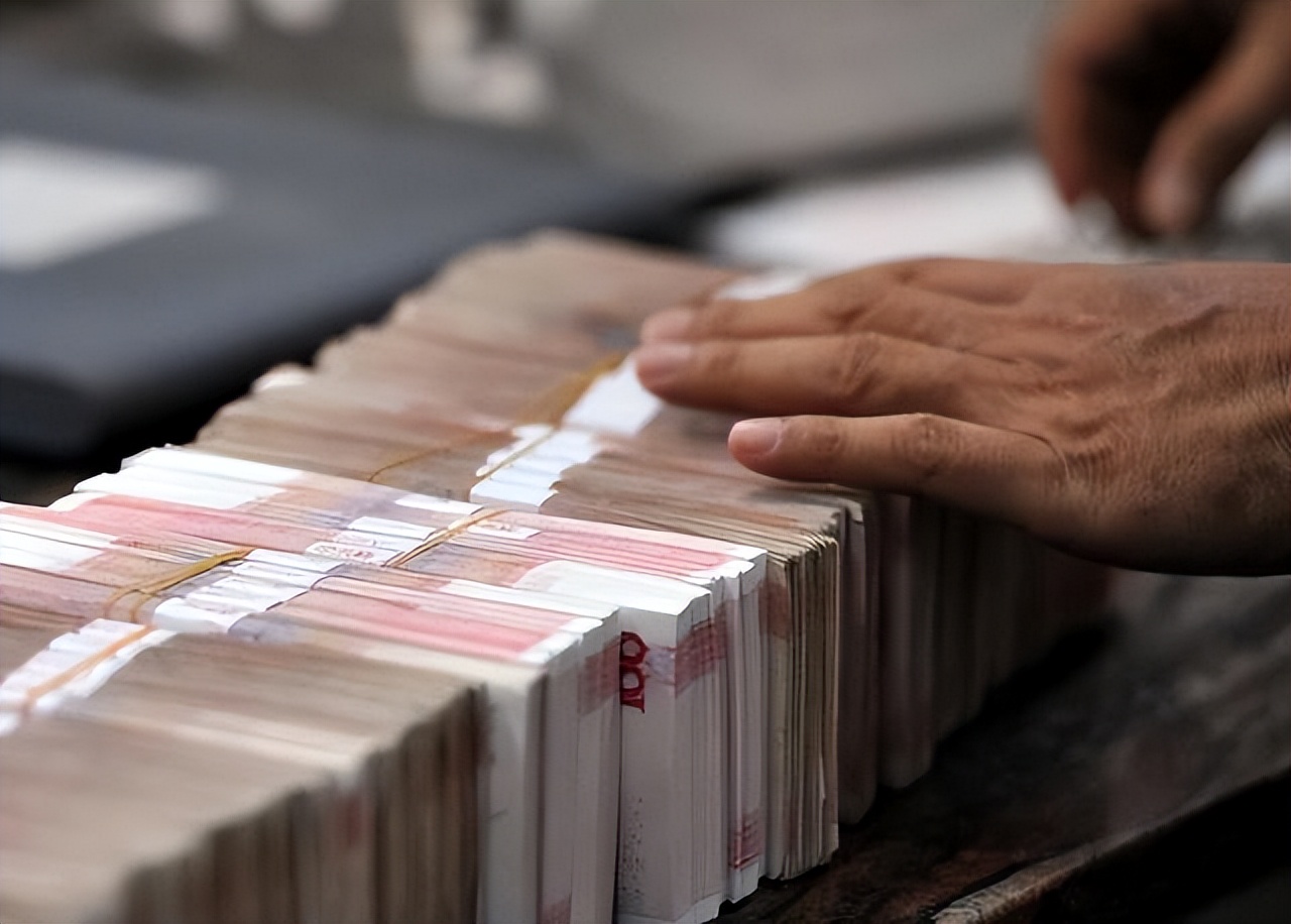 日本平均工资多少钱可以买一辆车,日本工资是国内3倍为何不买豪车