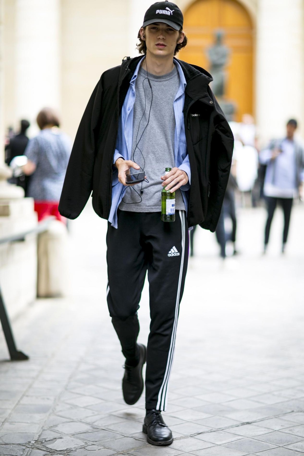 学会这些穿搭技巧你也能秒变男神,穿衣配色要记牢搭配瞬间变时髦男