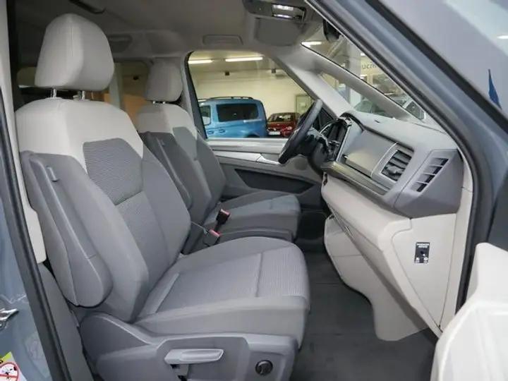 最新款四驱版mpv,大众最霸气的mpv