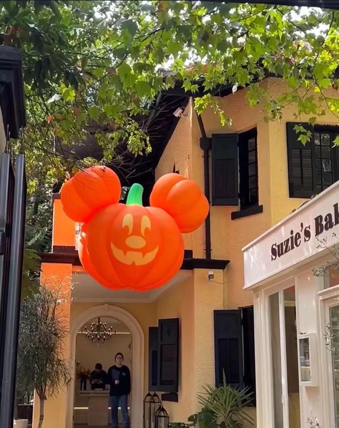 很急！万圣节浓度已达到99%，巴黎（e）人都去哪儿“闹鬼”？