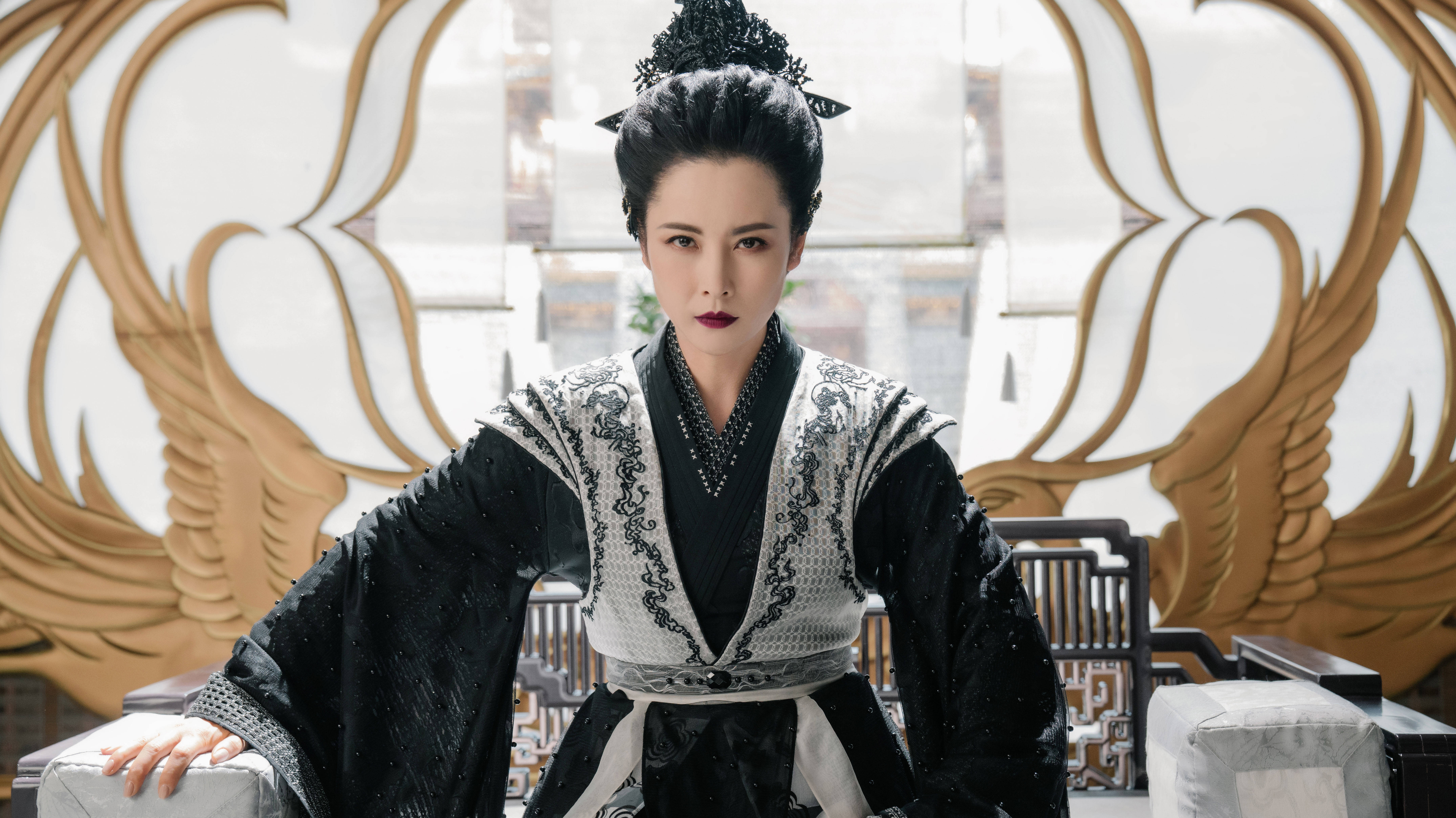 杨明娜年轻时的古装照片,杨明娜聊斋蛇妖