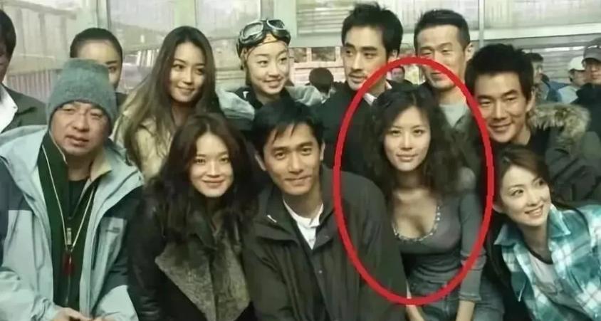 同样都是嫁入豪门差别怎么那么大,田朴珺与章泽天