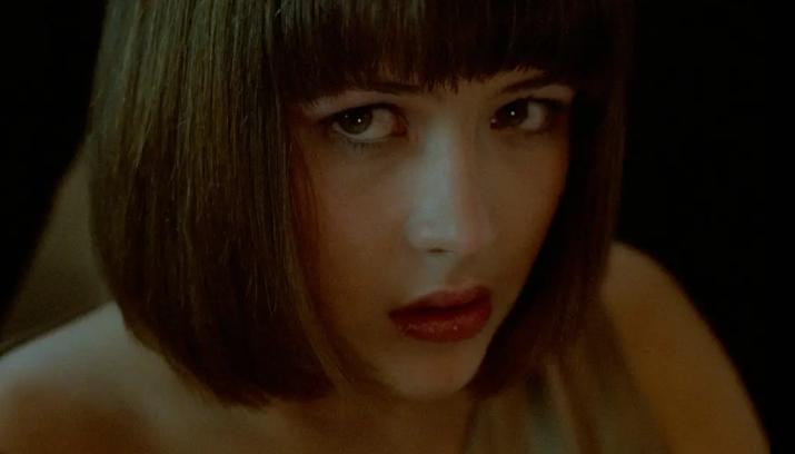 别骂了，世界第一美人想脱就脱