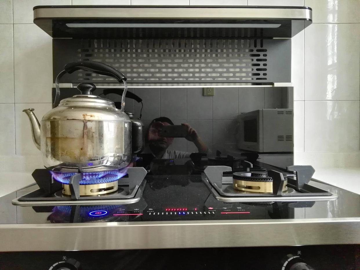 油烟机侧吸式与顶吸哪种好,顶吸中吸侧吸哪种油烟机美观