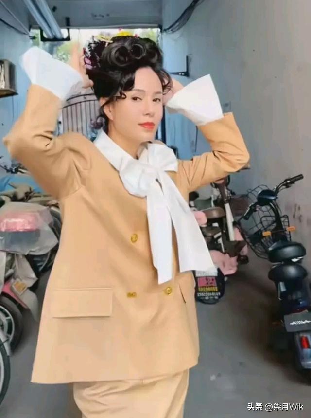 李若彤盘头,李若彤花西子眼影盘