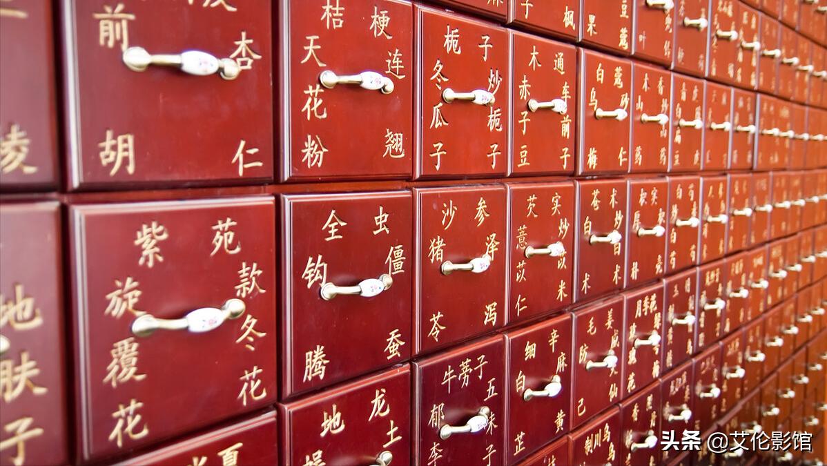 湖北36岁女子怀孕27周羊水破了，医生判定宝宝救不活，女：保孩子