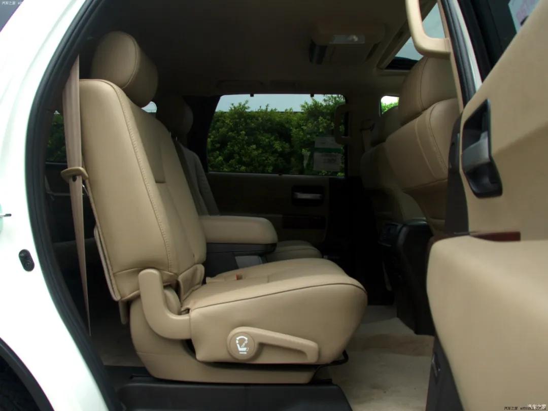 丰田红杉vs兰德酷路泽价格,丰田红杉二手车v6