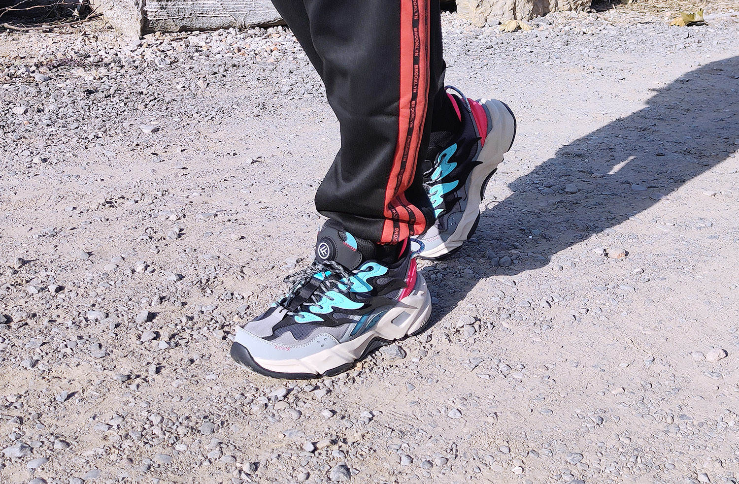 热风银色老爹鞋测评,带电加热鞋